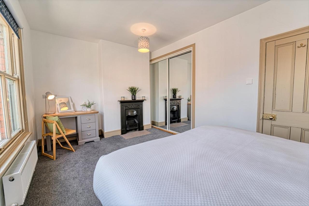 Host & Stay - Upper Tything Apartment Вустер Екстер'єр фото
